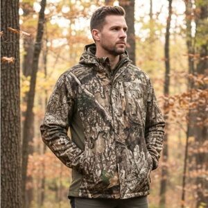 Realtree Men’s Camo “Scent Control” Hunting Jacket Large NWT